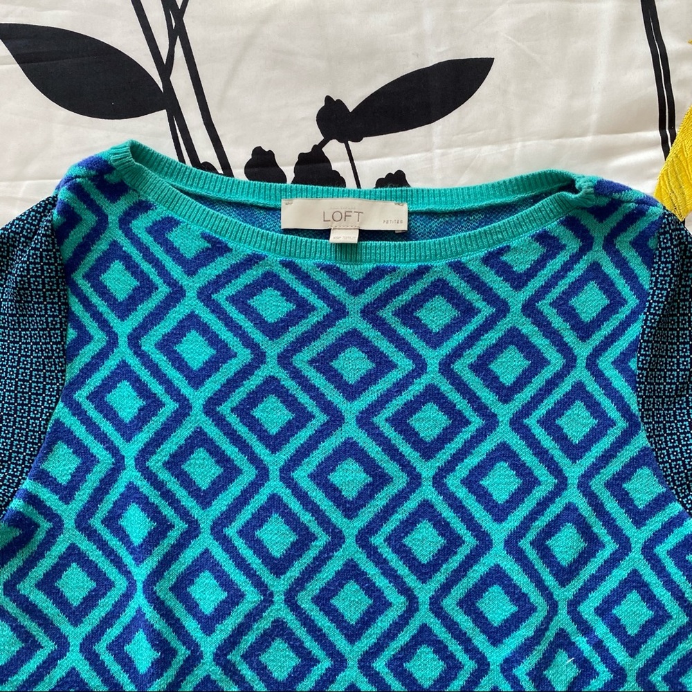 LOFT Blue Diamond Patterned Top - Picture 3 of 3